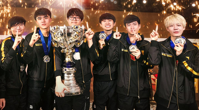 战旗飘动与 战旗飘动与