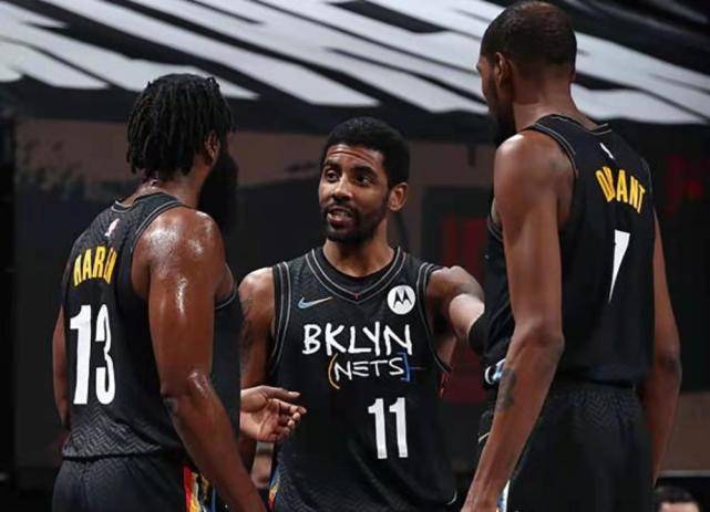 两窗内锁定 两窗内锁定