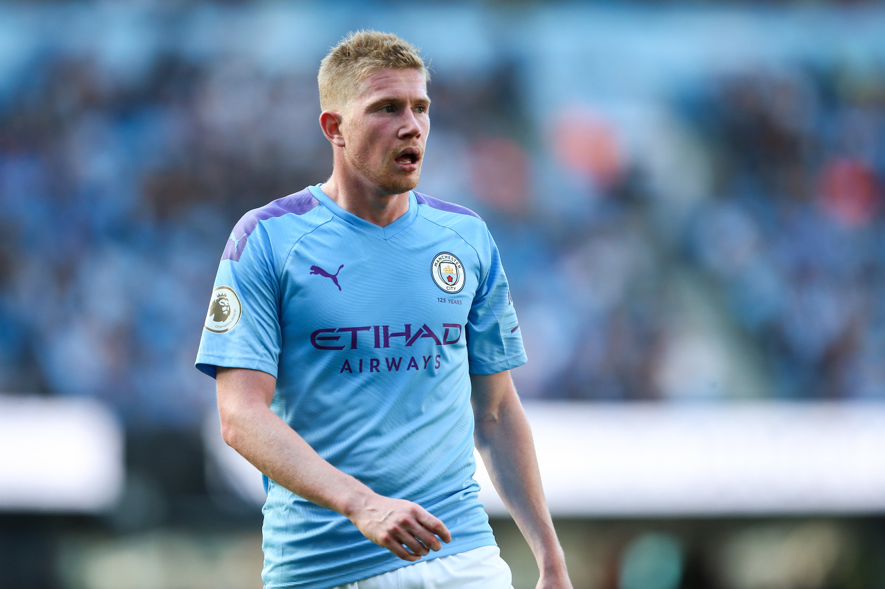 它逼迫球员 它逼迫球员